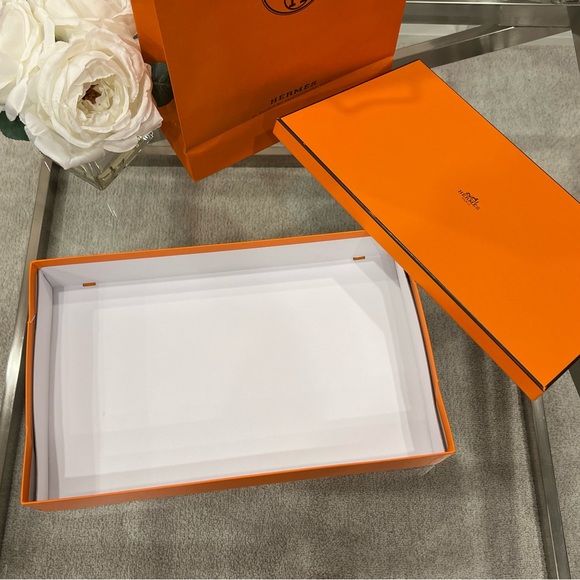 Hermes Gift Box Set - Picture 6 of 12
